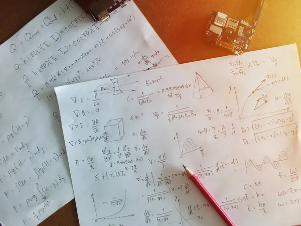 Equações Matemáticas Uma Folha Papel Efeito Luz — Fotografia de Stock