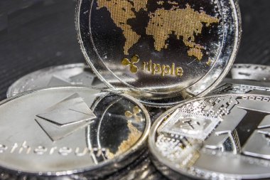 Cryptocurrencies Ethereum Litecoin Monero Dash dalgalanma. 