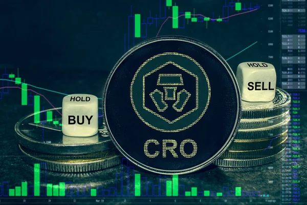 Монета криптовалюта CRO криптовалюта ланцюг стопки монет і кісток. Обмінна діаграма для купівлі, продажу, утримання . Ліцензійні Стокові Зображення
