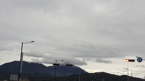 Nieve Las Nubes Montaña — Foto de Stock