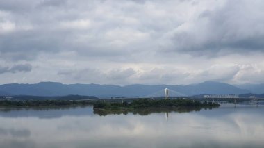 Gölün güzel manzarası