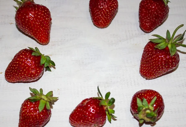 新鲜的草莓草莓背景。图案纹理。麦克尔 — 图库照片