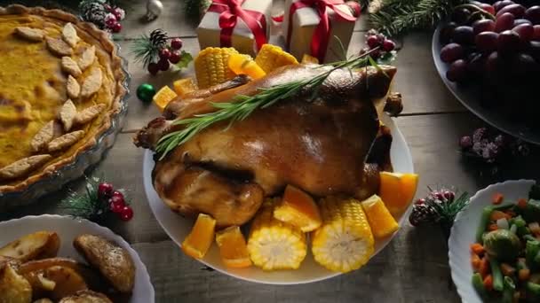 Traditioneel Thanksgiving Diner Verse Traditionele Taart Kip Thanksgiving Viering Concept — Stockvideo