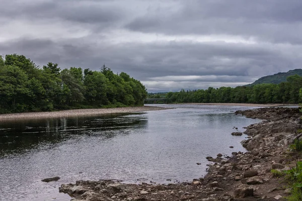 Torlundy Skottland Juni 2012 Den Grå River Lochy Bakom Invelochy — Stockfoto