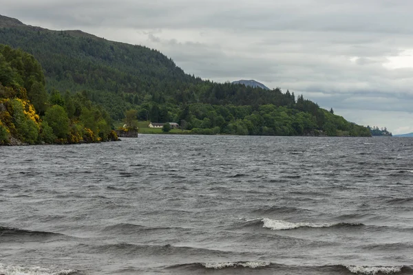 Fort Augustus Scotland June 2012 Choppy Dark Gray Loch Ness — Stock Photo, Image