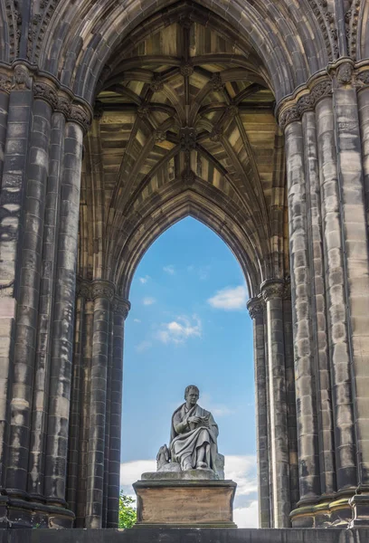 Edimburgo Escocia Reino Unido Junio 2012 Mirando Través Del Monumento — Foto de Stock