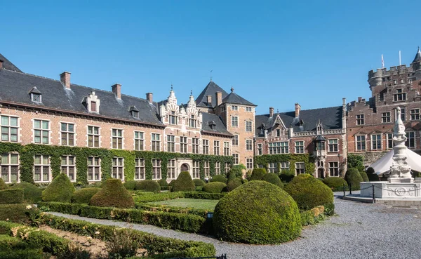 Gaasbeek Vlaanderen België September 2018 Zuidwesten Vleugel Toegangshek Het Kasteel — Stockfoto