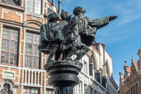 Brüssel Belgien September 2018 Die Bronzestatue Des Blinden Der Die — Stockfoto