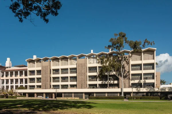 Santa Barbara Califórnia Eua Janeiro 2019 Edifício Químico Moderno Branco — Fotografia de Stock