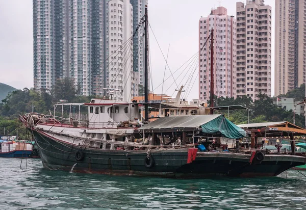 Hong Kong China May 2010 Black Transport Vessel Docked Harbor — Stock Photo, Image