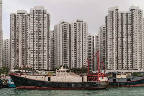 Hong Kong Chine Mai 2010 Bateau Pêche Noir Rouge Accosté — Photo