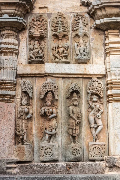 Belur Karnataka Hindistan Kasım 2013 Chennakeshava Tapınağı Büyük Kahverengi Duvar — Stok fotoğraf