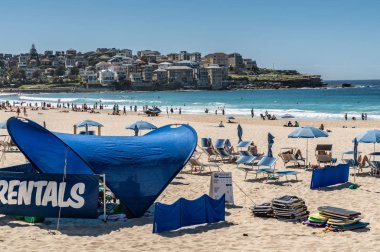 Bondi Plajı ve Kuzey Kayalıkları, Sydney Avustralya.