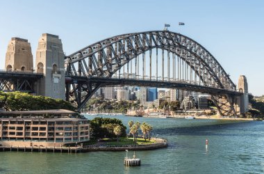 Liman Köprüsü geç öğleden sonra Circualr Bay, Sydney AUS görüldü