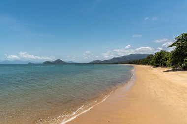 Palm Cove Beach, Cairns Avustralya.