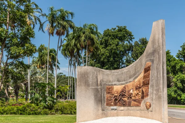 Memorial commemorating the centenary of overseas cable, Darwin A — Stockfoto