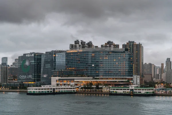 Kowloon skyline en Kerry Hotel temprano en la mañana, Hong Kong China . — Foto de Stock