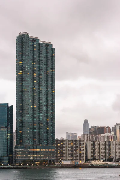 Kowloon Harbourfront Landmark Tower de manhã cedo, Honk Kong Chi — Fotografia de Stock