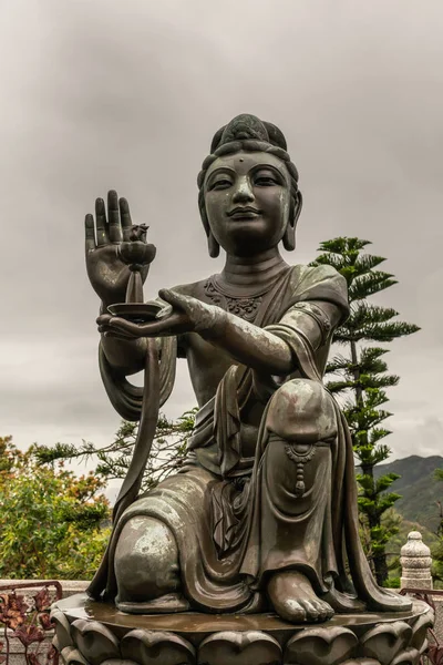 Closeup, Tian Tan Buddha, Hong sunan Altı Devas biri — Stok fotoğraf