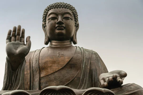 Tian Tan Buddha Frontal Yüz closeup, Hong Kong Çin. — Stok fotoğraf
