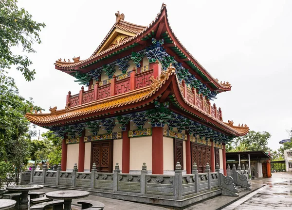 Piccola sala del Monastero Buddista Po Lin, Hong Kong Cina . — Foto Stock