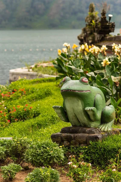 울룬 다누 베라탄 사원 단지, 베도에고엘, 발리의 개구리 효능 — 스톡 사진
