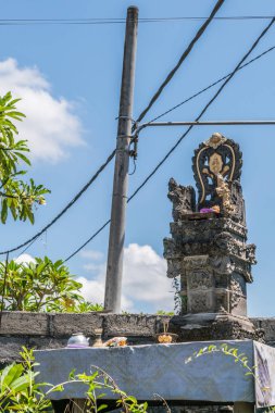 Sari Pertiwi Ahşap Oyma iş Hindu türbe, Juga, Bali, 