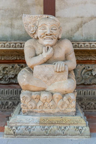 Thinking man statue at Batuan temple, Ubud, Bali Indonesia. — Stock Photo, Image