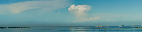 Мбаппе видит перед портом Макассар, Южный Сулавеси, в — стоковое фото