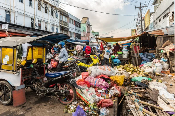 Basura en Terong Street Market en Makassar, Sulawesi del Sur, Indon —  Fotos de Stock