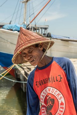 Makassar Paotere Eski Limanı'nda rıhtım işçisi closeup, Güney Su