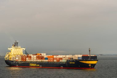 Makassar limanı, Güney Sulawe önünde Temas Line Situ Mas gemi