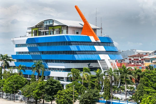 Complex PT Pelindo IV i hamnen i Makassar, södra Sulawesi, IND — Stockfoto