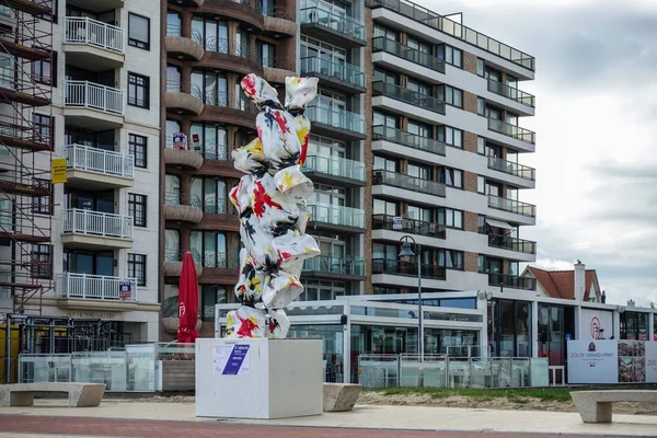 Statue de bonbons six fois, Knokke-Heist, Belgique . — Photo