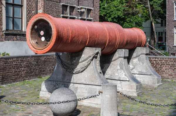 Historic Dulle Griet cannon in Gent, Flanders, Belgium. — Stock Photo, Image