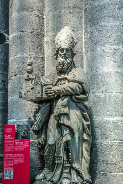 Saint Materne szobra Collegiale Notre Dame de Dinant Chur — Stock Fotó