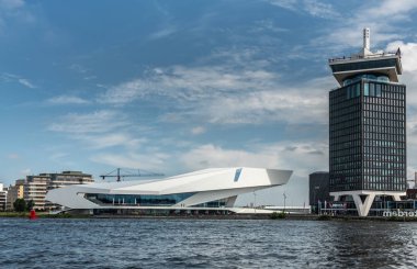 Eye Film Museum ve Amsterdam Lookout kulesi, Amsterdam Hollanda.