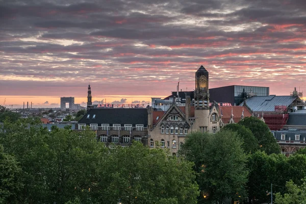 Daybreak skies with Pontsteiger over Amsterdam, the Netherlands. — Stock Photo, Image