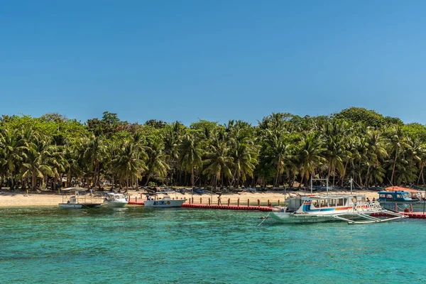 Manoc-Manoc, Boracay outrigger gemileri ile Cagban İskelesi Limanı