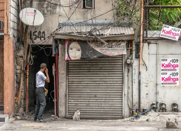 Beauty salon and cat in Manila Philippines. — Stock Photo, Image