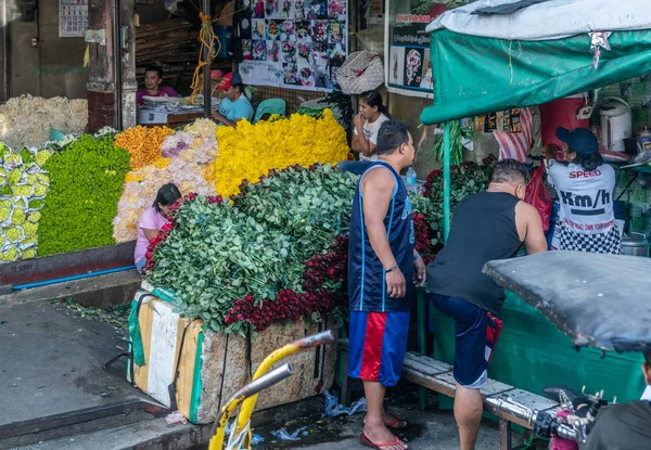 Blomstermarknaden block i Manila Filippinerna. — Stockfoto