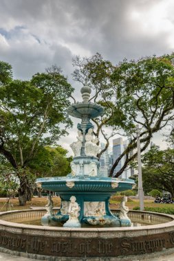 Esplanade Park Tan Kim Sen çeşme, Singapur.