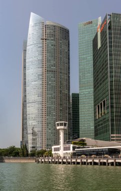 Clifford Pier Restoran ve Gümrük Evi Kulesi, Singapur.