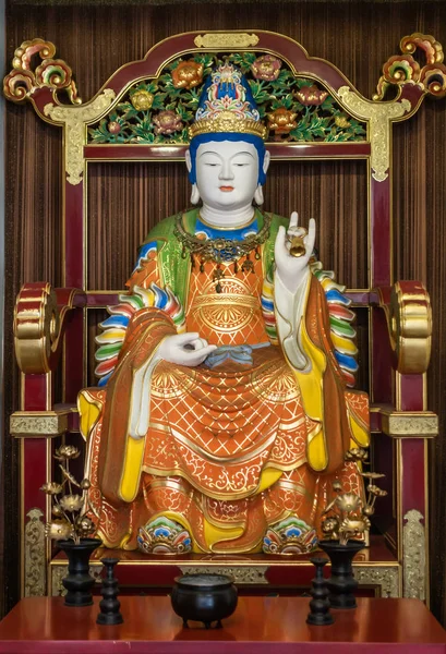 Tang-dynastie keizerin bij Boeddha Tooth Relic Temple, Singapore. — Stockfoto