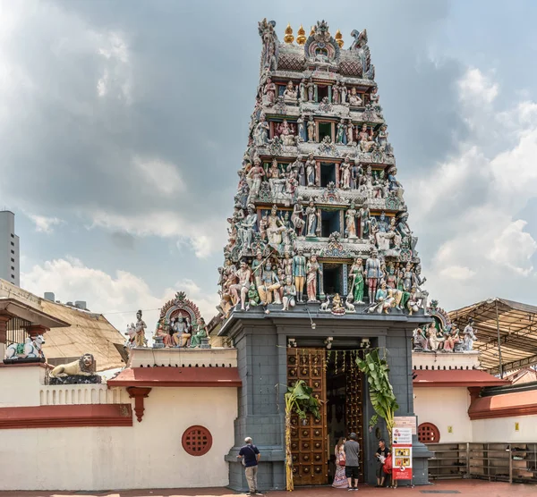 Huvudentré till Sri Mariamman Hindu Temple, Singapore. — Stockfoto