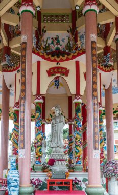 Guan Yin, Ko Loi Adası 'ndaki tapınağının ortasında, Si Racha.,