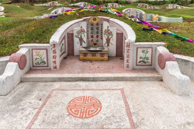 Chao Pho Khao Chalak Mezarlığı 'ndaki mezar sembolü Bang Phra, Tha