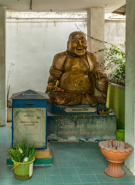 Phra Sankajayana Buddha στο μοναστήρι Wang Saen Suk, Bang Saen, T — Φωτογραφία Αρχείου