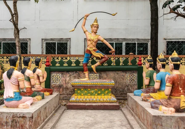Buddha lifts the arrows at Wang Saen Suk monastery, Bang Saen, T — Stock Photo, Image