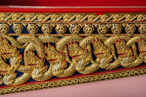 Closeup of Detail of flank of Royal Barge Anekchart Phu-Chong, B — Stock Photo, Image